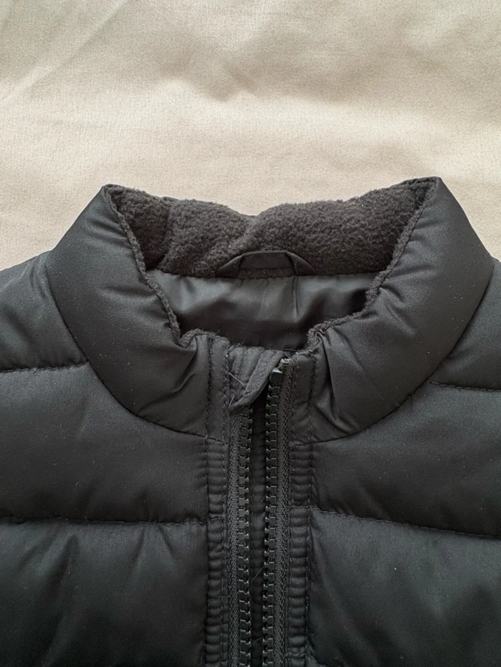 baby Gap Cild Control Puffer Vest in Black - Size 6/12 months